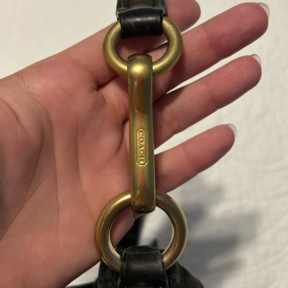 COACH PLEATED HAMPTONS SIGNATURE SHOULDER BAG - Picture 5 of 8